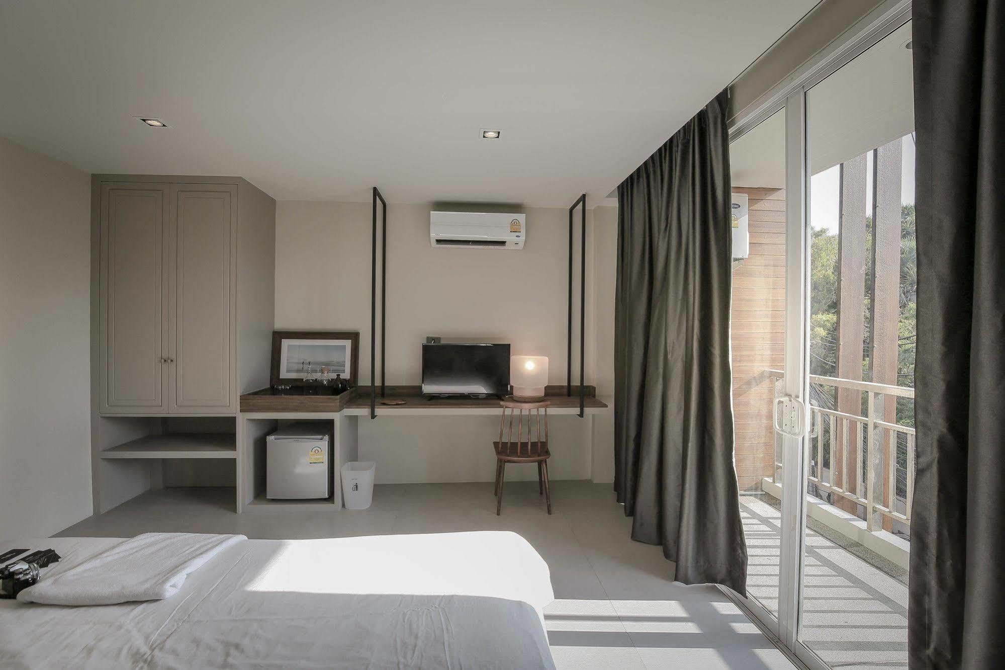 Sugar Ohana Poshtel Phuket Exterior foto