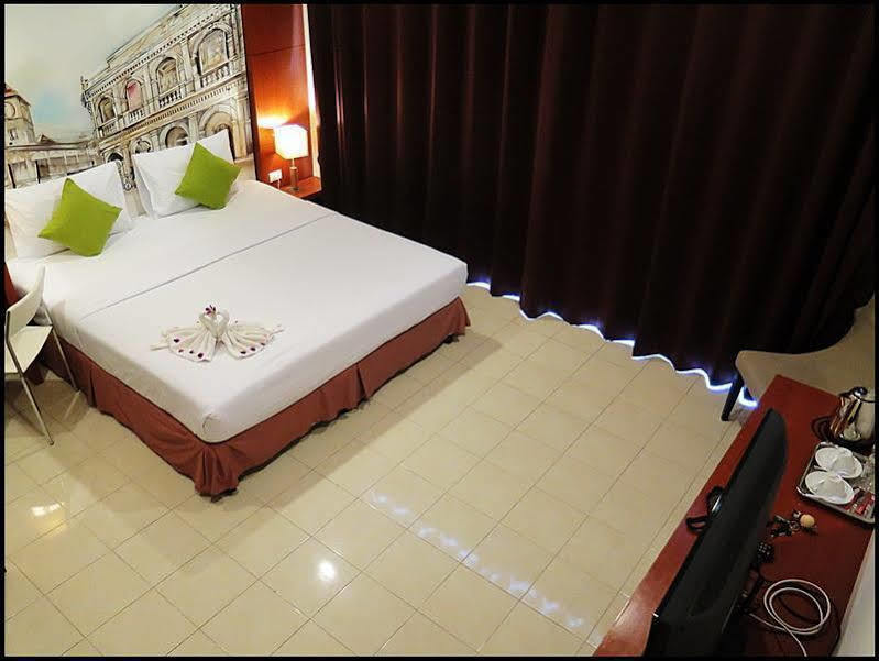 Sugar Ohana Poshtel Phuket Exterior foto